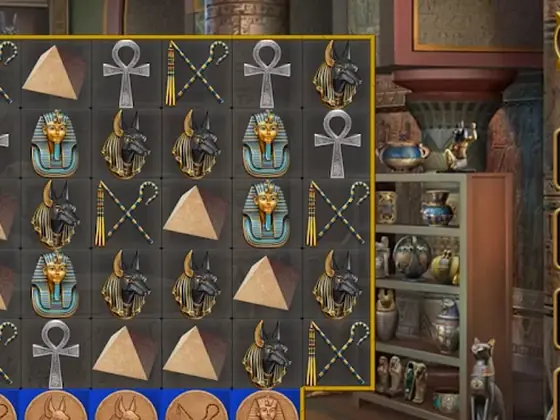 Relic Match 3: Brett mit Anch-Kreuzen, Pyramiden und Pharaonenmasken vor Museumsregalen